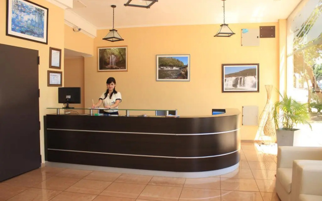 Rihotel