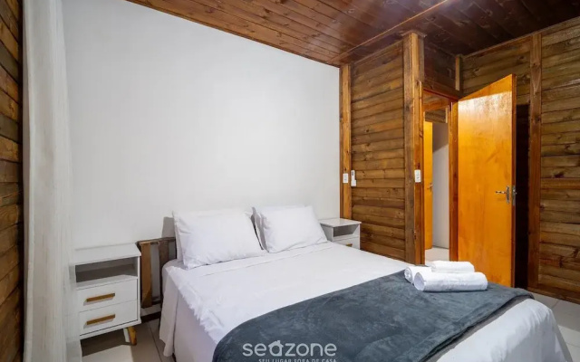 Wooden Retreat Near Lagoa da Conceicao Knu0170