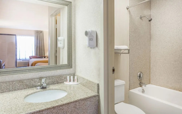 Days Inn Onley