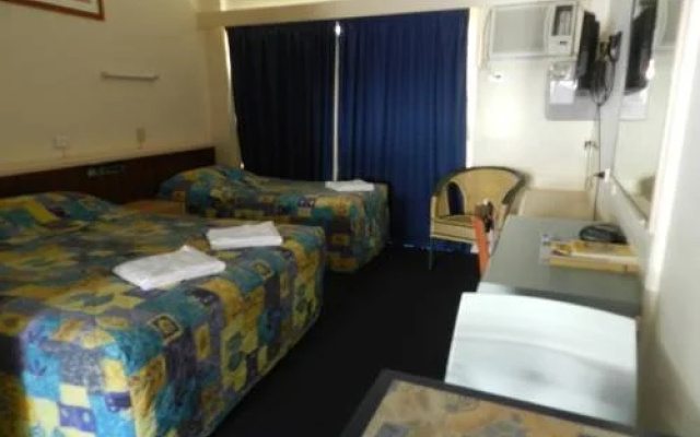 Castle Court Motor Inn