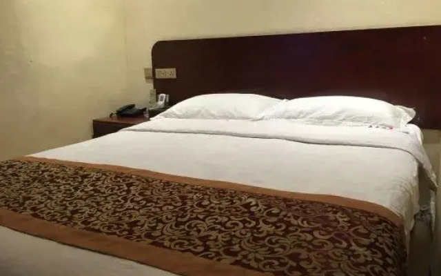 Guiding Yulong Hotel