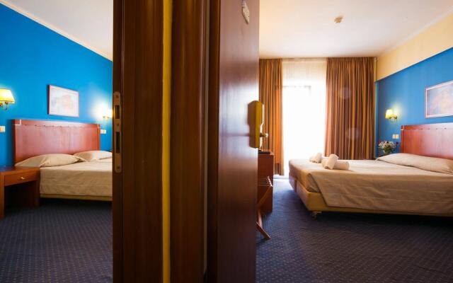 Marina Hotel Athens Афины детские мероприятия