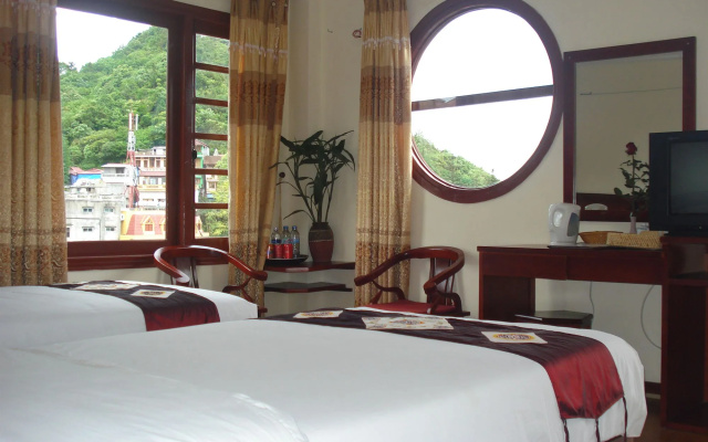 Fansipan View Hotel
