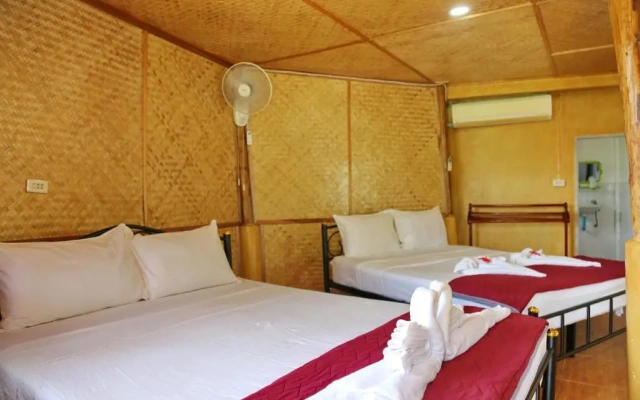 TP Hut Bungalows
