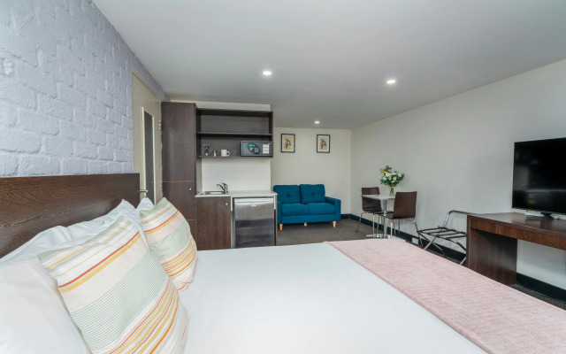 Leisure Inn Penny Royal Hotel & Apartments