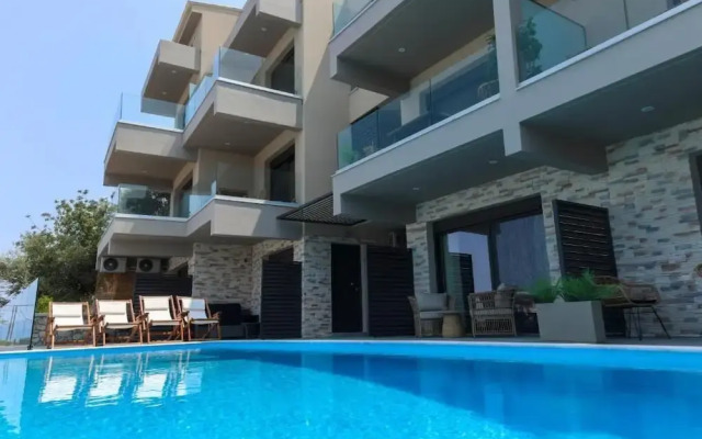 Green Bee Apartment Sea View