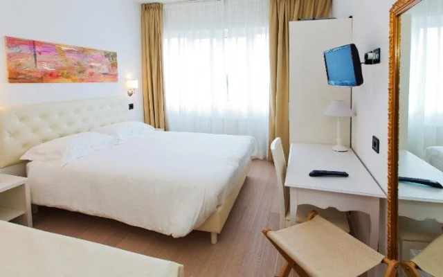 Hotel Mainè