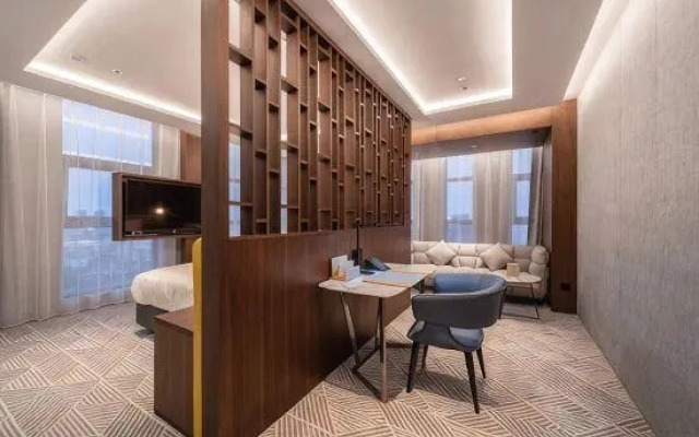 Weide Hotel(Nantong Harmony City)