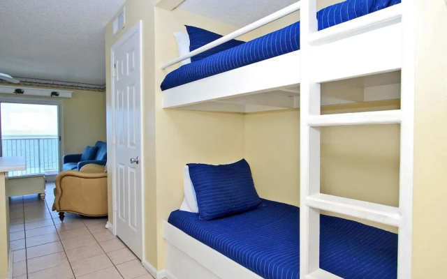 Tradewinds 901 - 2 Br condo
