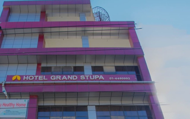 Отель OYO 266 Hotel Grand Stupa Непал, Катманду - отзывы, цены и фото номеров - забронировать отель OYO 266 Hotel Grand Stupa онлайн вид на фасад