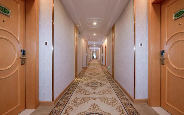 Vienna International Hotel Guangzhou Changlong Qifu Xincun