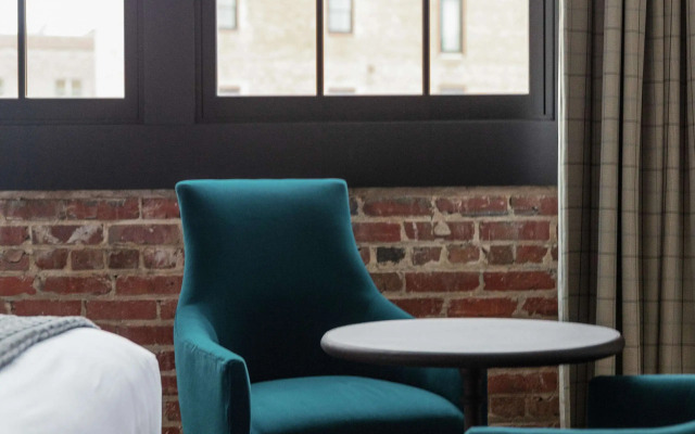 The Foundry Hotel Asheville, Curio Collection by Hilton