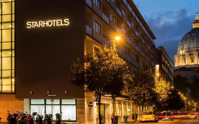 Отель Starhotels Michelangelo вид на фасад