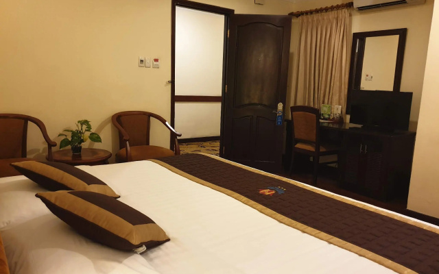 Huong Sen Hotel