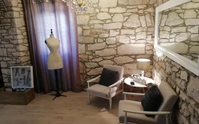 Tailor's house