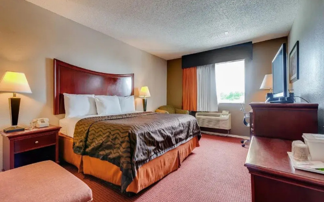 Orangewood Inn & Suites Midtown
