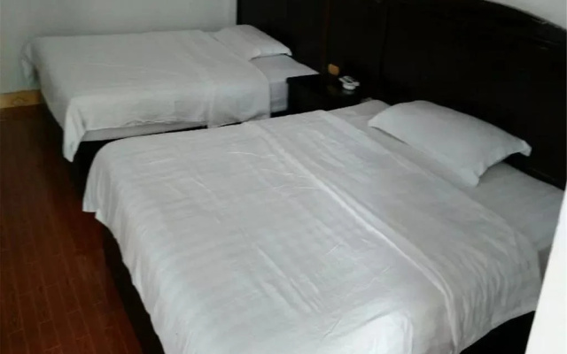 Guilin Qinglin Inn