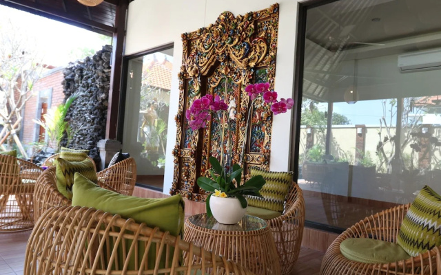 Royal Orchid Lodge