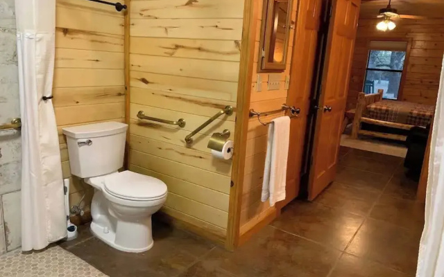 Shady Lane Lodge - Near Town & Wheelchair Access