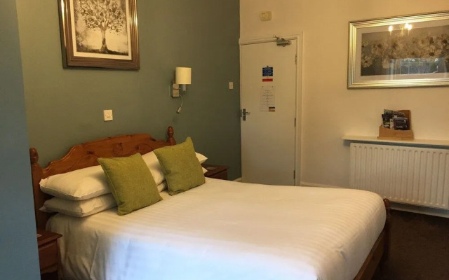 Red Lion Inn Partney