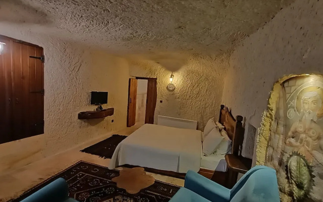 Apex Cave Hotel