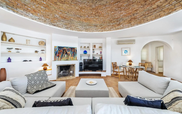 Villa Dome by OCvillas