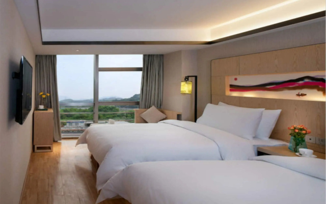 Chengyue Holiday Inn