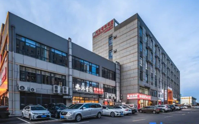 Qingdao Zhisheng Jinyu Hotel