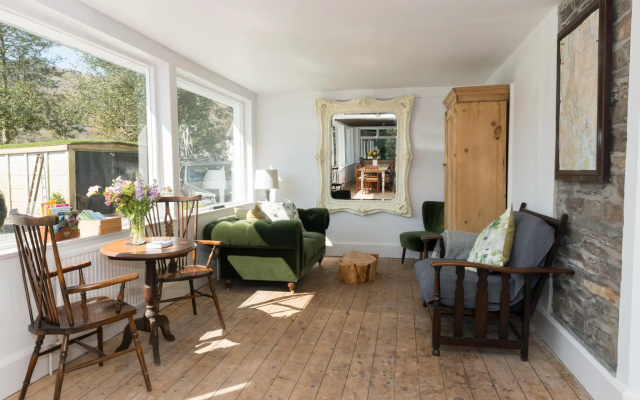 Lake View Country House and Self-catering Apartments