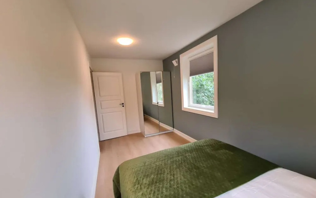 Spacious And Modern 3-bedroom Near Center, Free Parking
