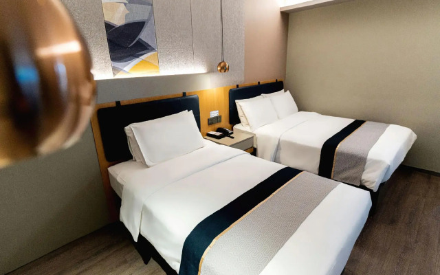 Home Inn Business Hotel (Jinzhou Liaoshen Battle Memorial Hall Shiqiaozi Early Market Branch）