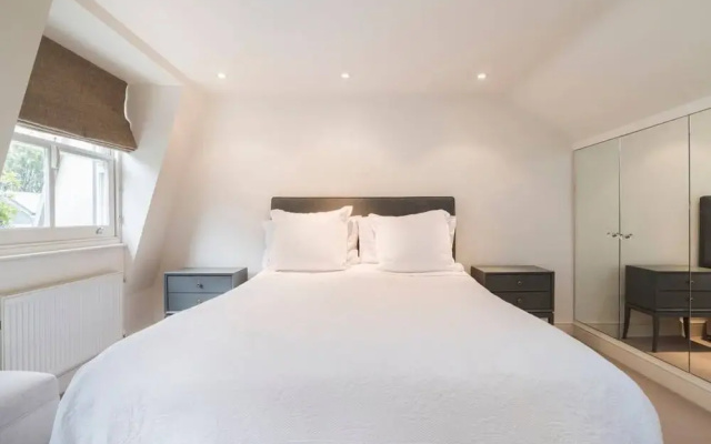 Lovely 3 bedroom house South Kensington