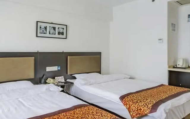 Super 8 Hotel