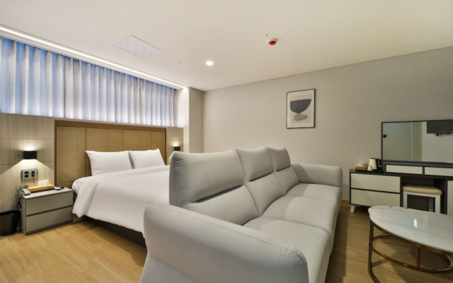 Gimhae Eobang-dong City Hotel