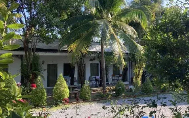 Sea Side Home Resort
