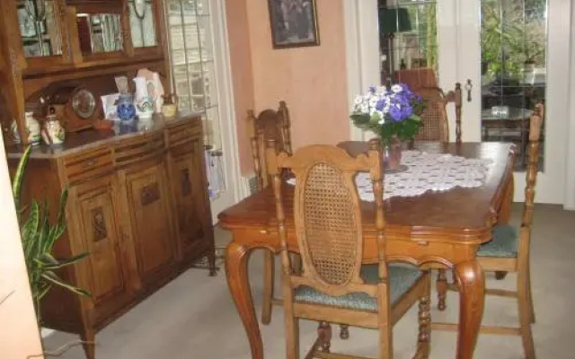 Point Grey Guest House