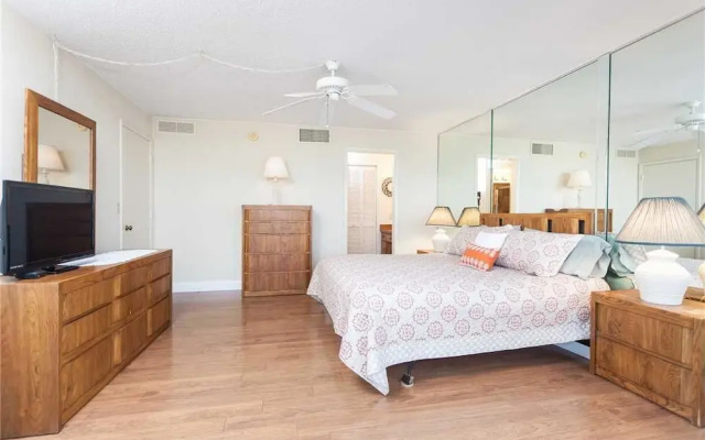 Shores Club 703 - Two Bedroom Condo