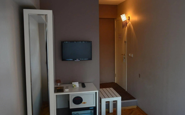 Depo Residence