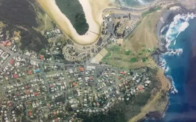 Beachfront 2, 25 Willow Street