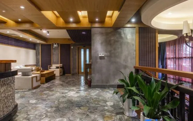 Yuansu Apartment (Shenzhen Bus Terminal)