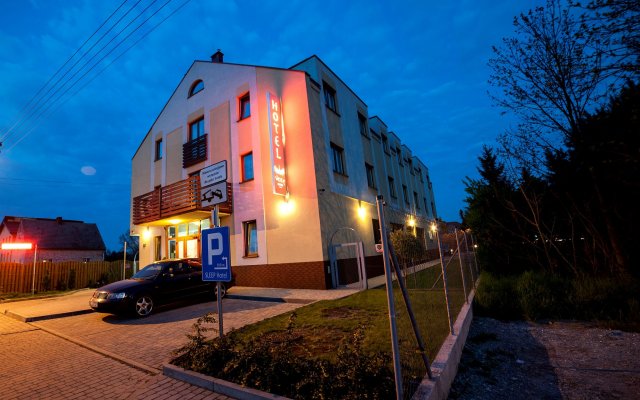 Отель Sleep Wroclaw Польша, Вроцлав - отзывы, цены и фото номеров - забронировать отель Sleep Wroclaw онлайн вид на фасад