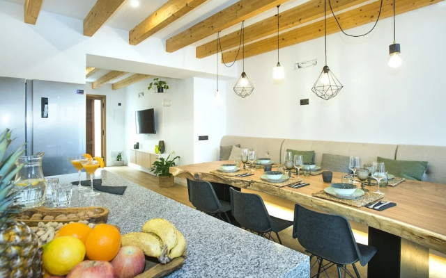 Villa Miquel
