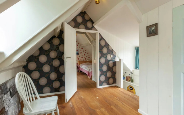Stylish Holiday Home with Box Bed near Lake Veere