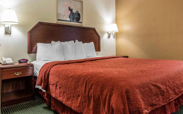 Quality Inn & Suites Stockbridge