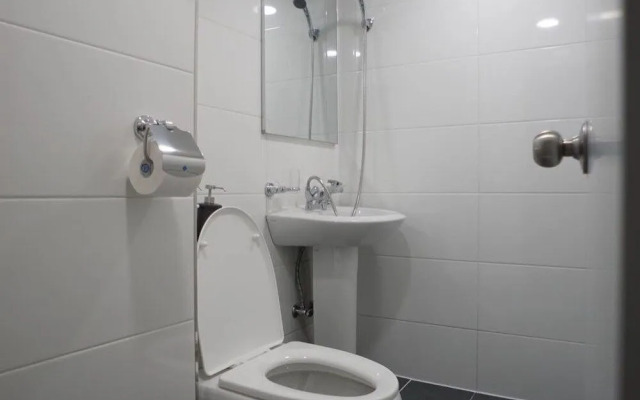 YH GuestHouse - Hostel