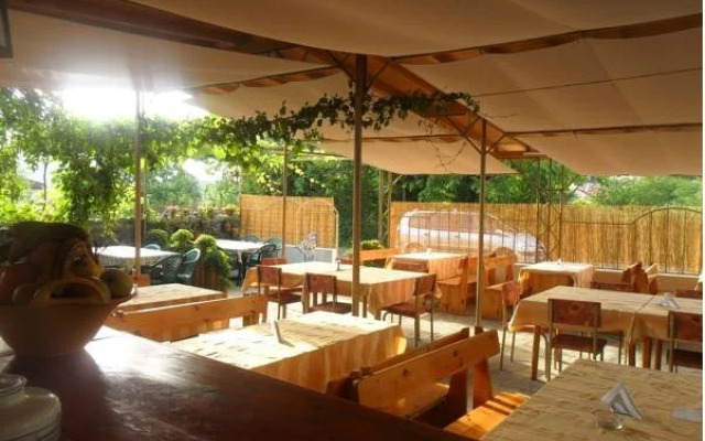 Varnata Family Hotel