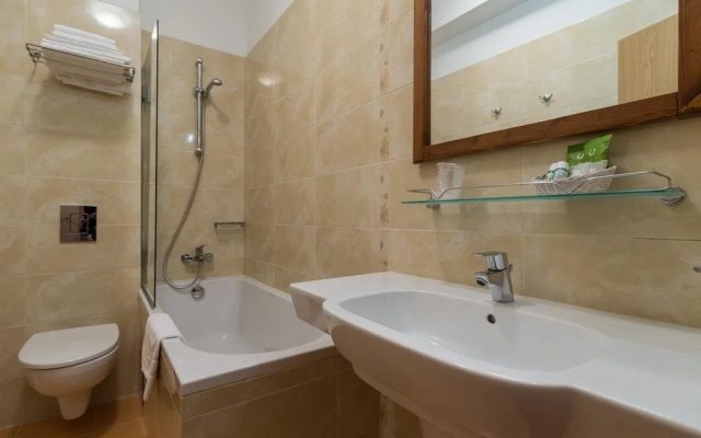 Ski & Wellness Residence Družba