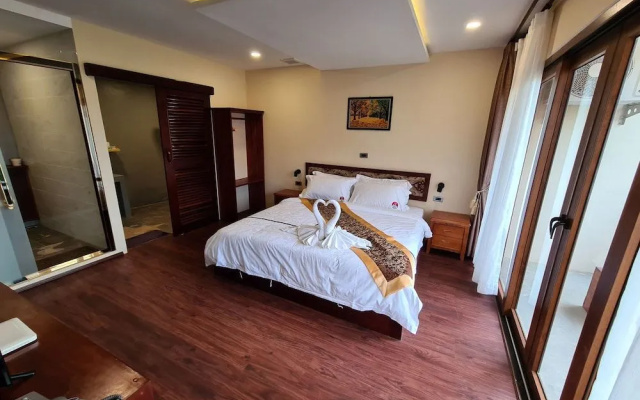 Lisha Grand Hotel
