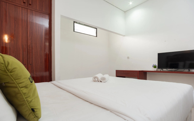 Urbanview Hotel Amarilis Sentul Bogor by RedDoorz