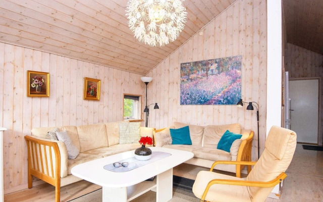 5 Star Holiday Home in Farvang